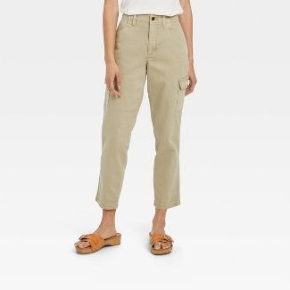 NWT Women's High-Rise Boyfriend Cargo Pants, Khaki, Multiple Sizes